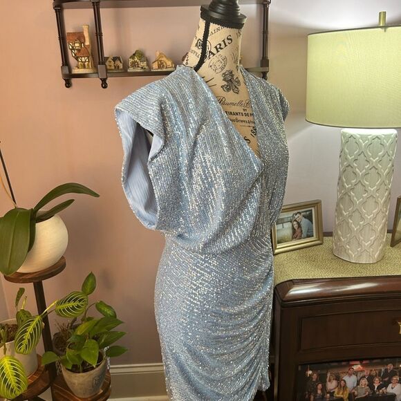 Women’s size 6- J Godfrey dress ice blue - Picture 4 of 6
